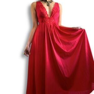 Vintage Red Lace Chemise